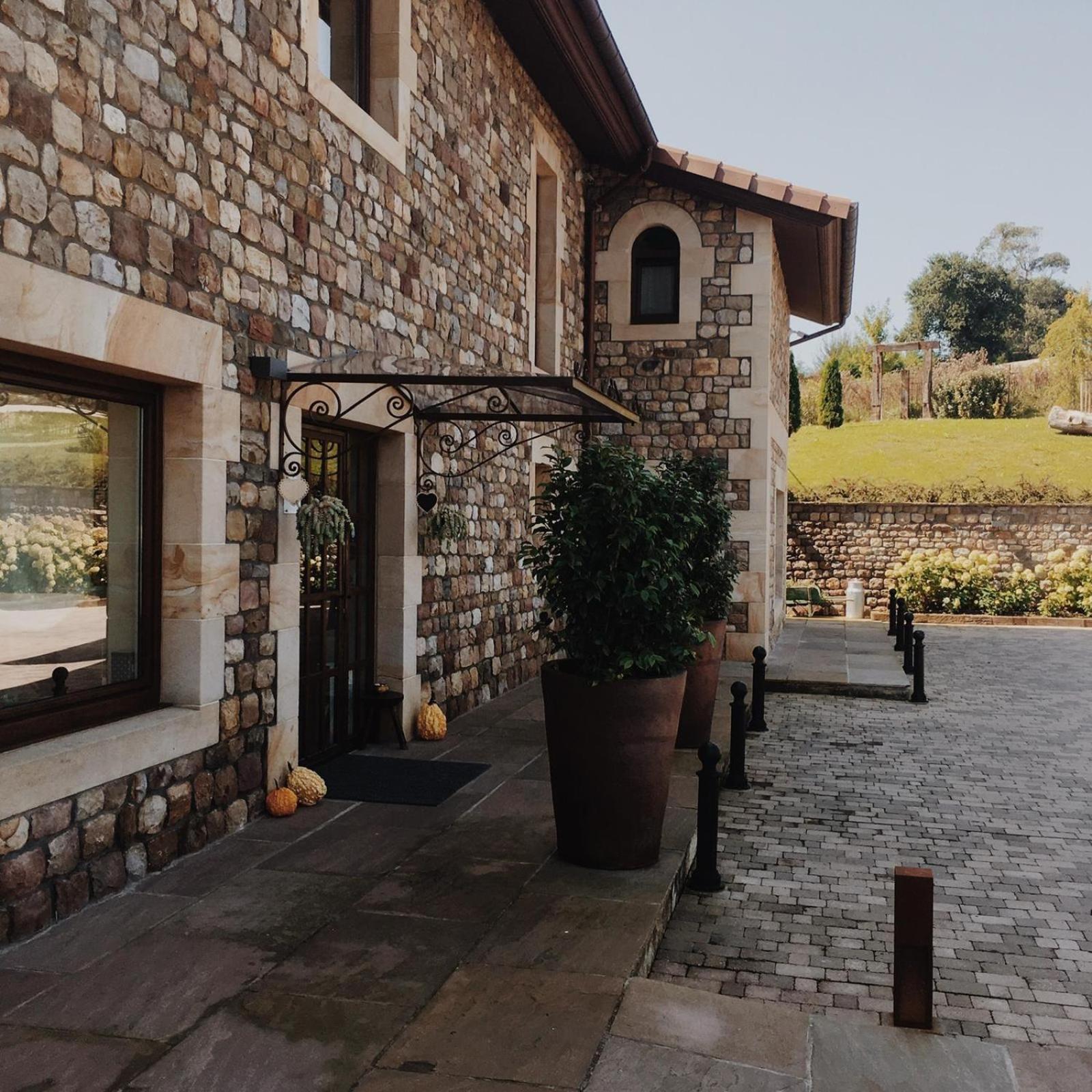 La Fuentona De Santillana Santillana del Mar Zewnętrze zdjęcie
